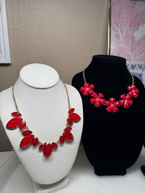 Red floral necklace bundle